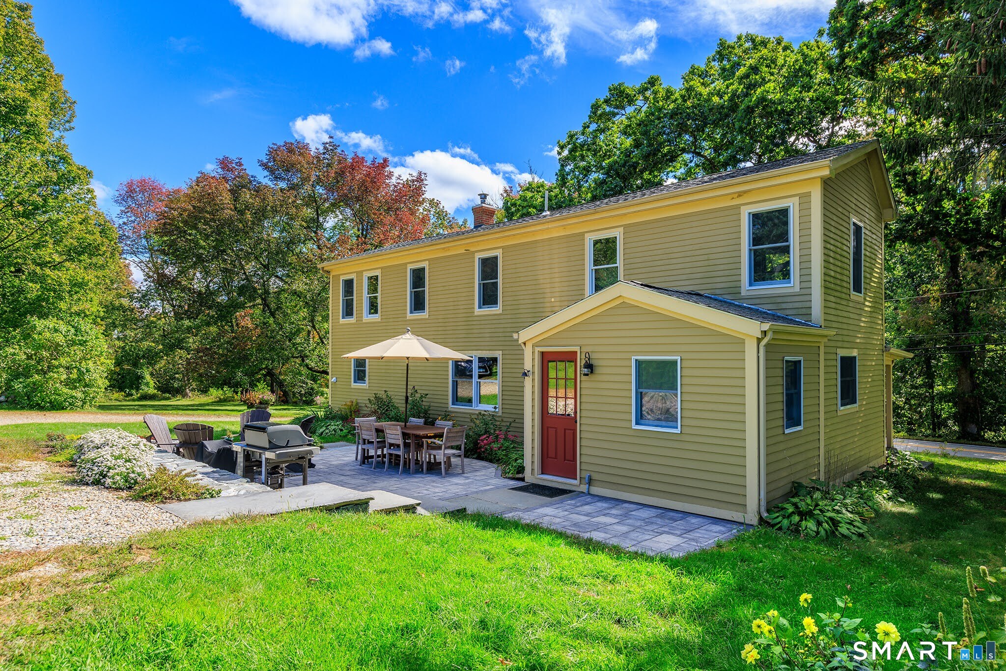589 Brayman Hollow Road Pomfret, CT 06259 - Photo 7 of 40