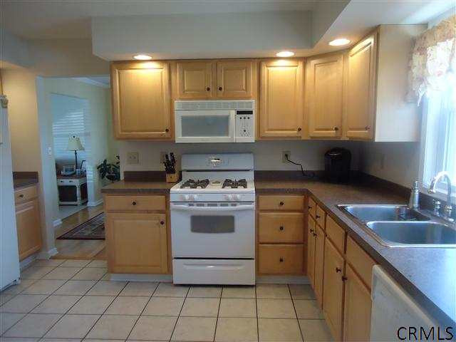 103 Miller Road Colonie, NY 12110 - Photo 3 of 25 Photo 3