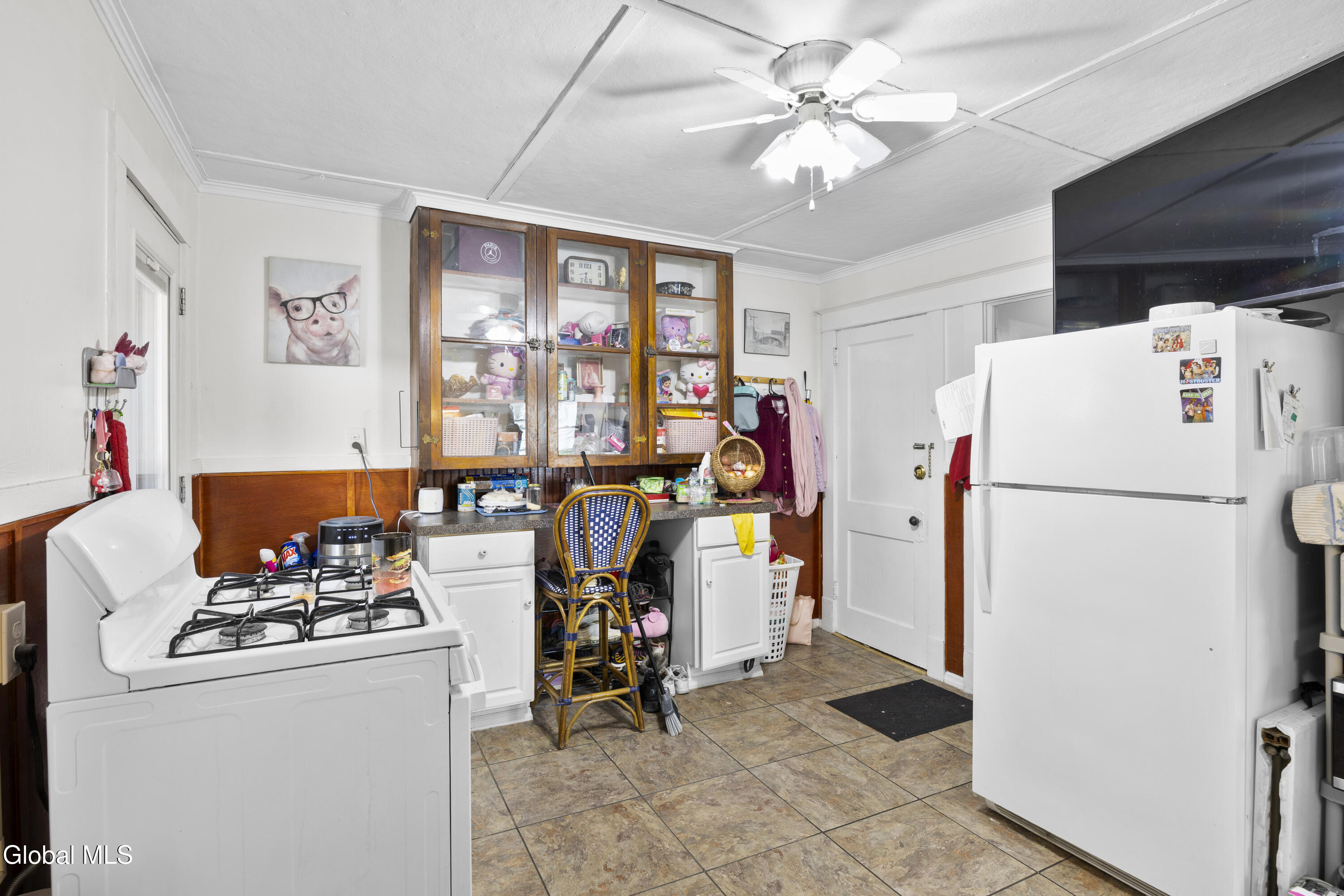 25 Chestnut Street Cohoes, NY 12047 - Photo 15 of 28 16