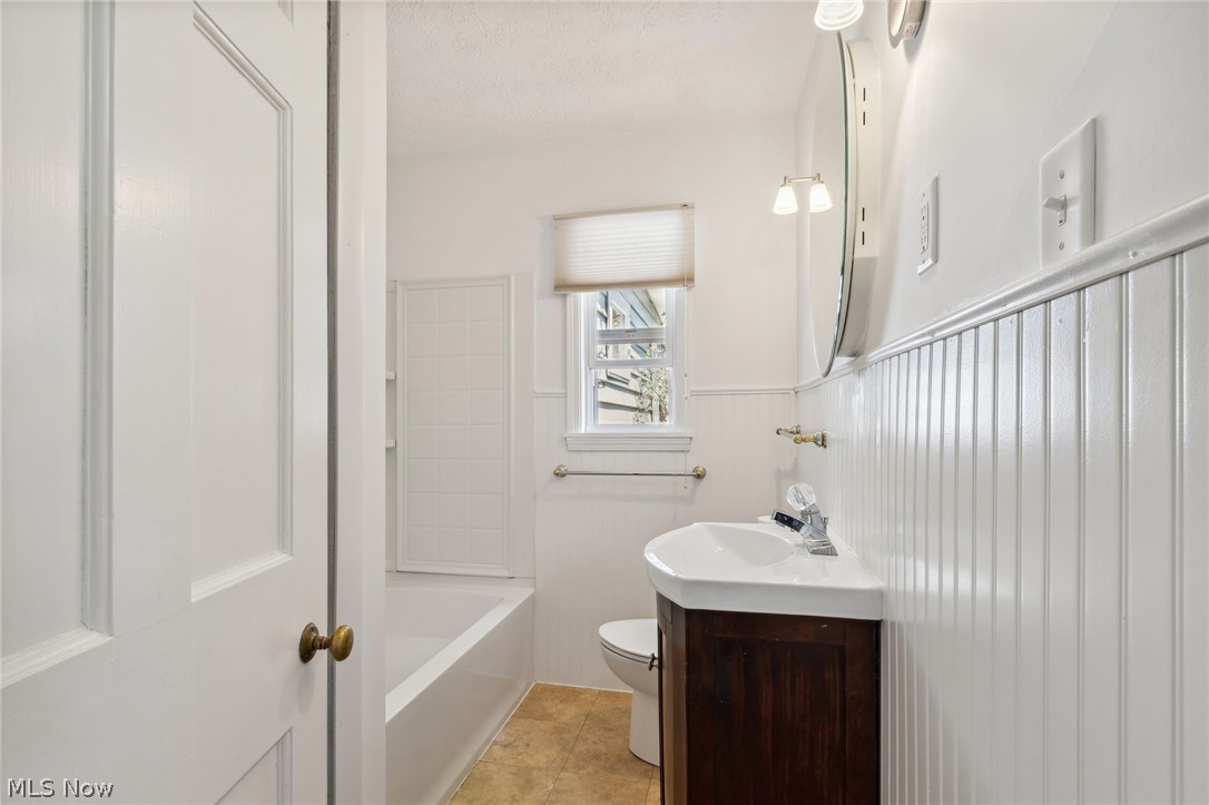 125 Beck Road Avon Lake, OH 44012 - Photo 17 of 39 Gallery Image 17