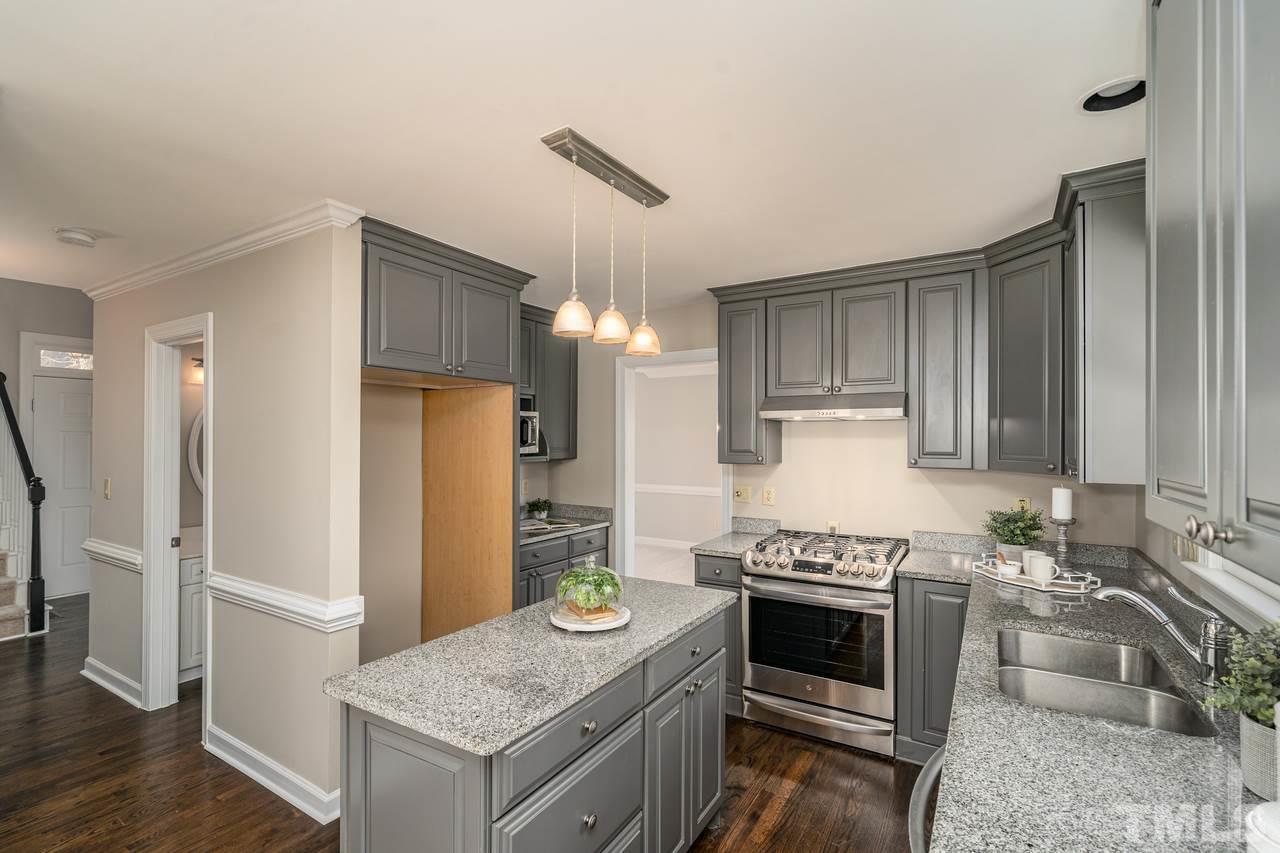 5612 Raddington Street Raleigh, NC 27613 - Photo 11 of 23