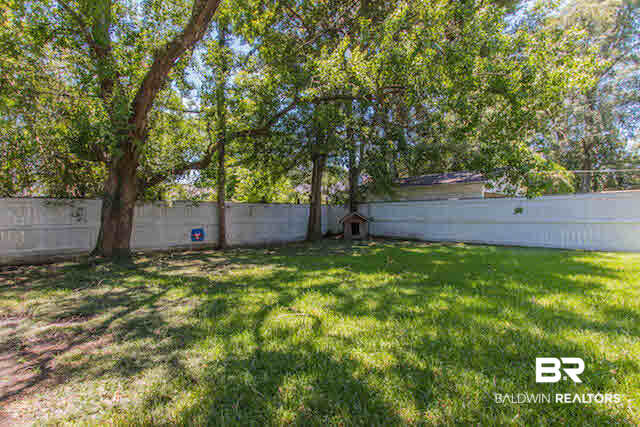 23 Benedict Place Mobile, AL 36606 - Photo 21 of 23 Backyard