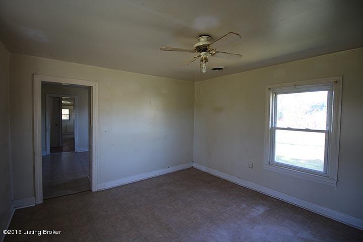 2347 Waterford Road Mount Washington, KY 40047 - Photo 16 of 32 IMG_0352