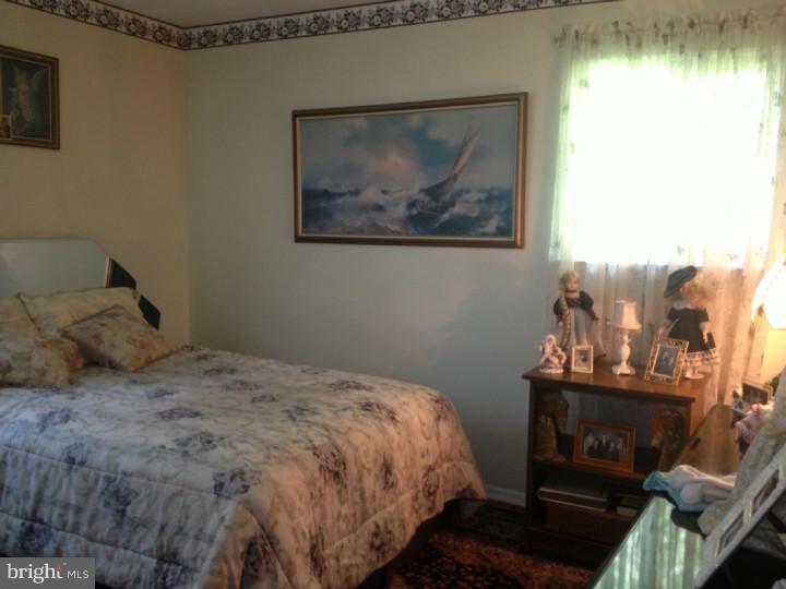 15 Dan Road Hamilton, NJ 08620 - Photo 11 of 13 Bedroom 2