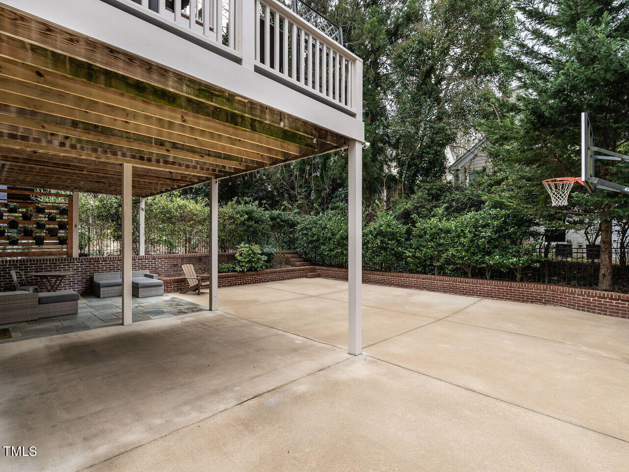 2635 Davis Street Raleigh, NC 27608 - Photo 45 of 46 rear parking / play area