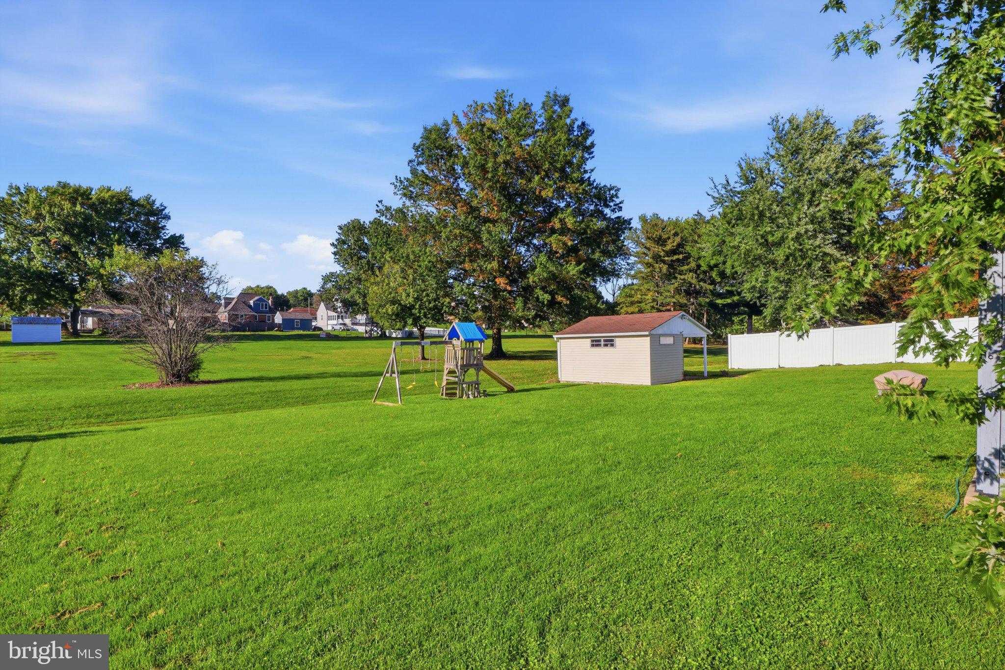 2343 Heather Road York, PA 17408 - Photo 43 of 61 great space for football/soccer/frisbee