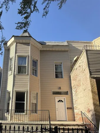 $3,538 | 779 East 183rd Street | Belmont