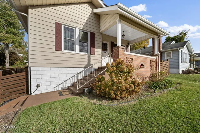 $240,000 | 1023 Arlington Avenue, Bristol, VA 24201