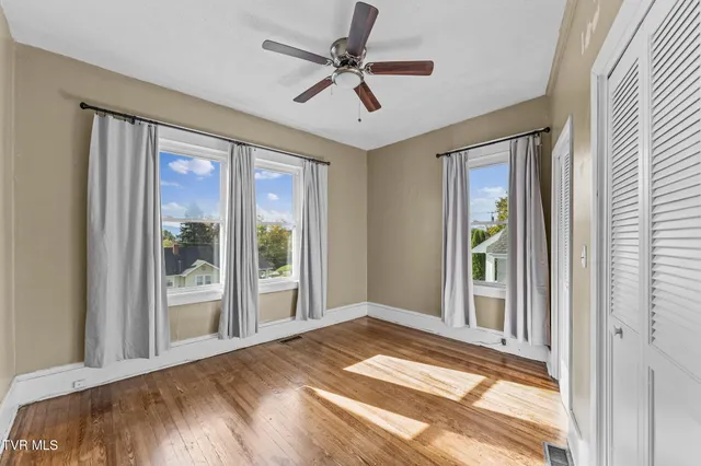 $240,000 | 1023 Arlington Avenue, Bristol, VA 24201