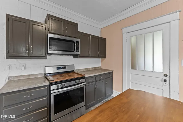 $240,000 | 1023 Arlington Avenue, Bristol, VA 24201