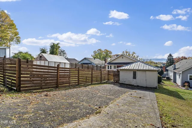 $240,000 | 1023 Arlington Avenue, Bristol, VA 24201