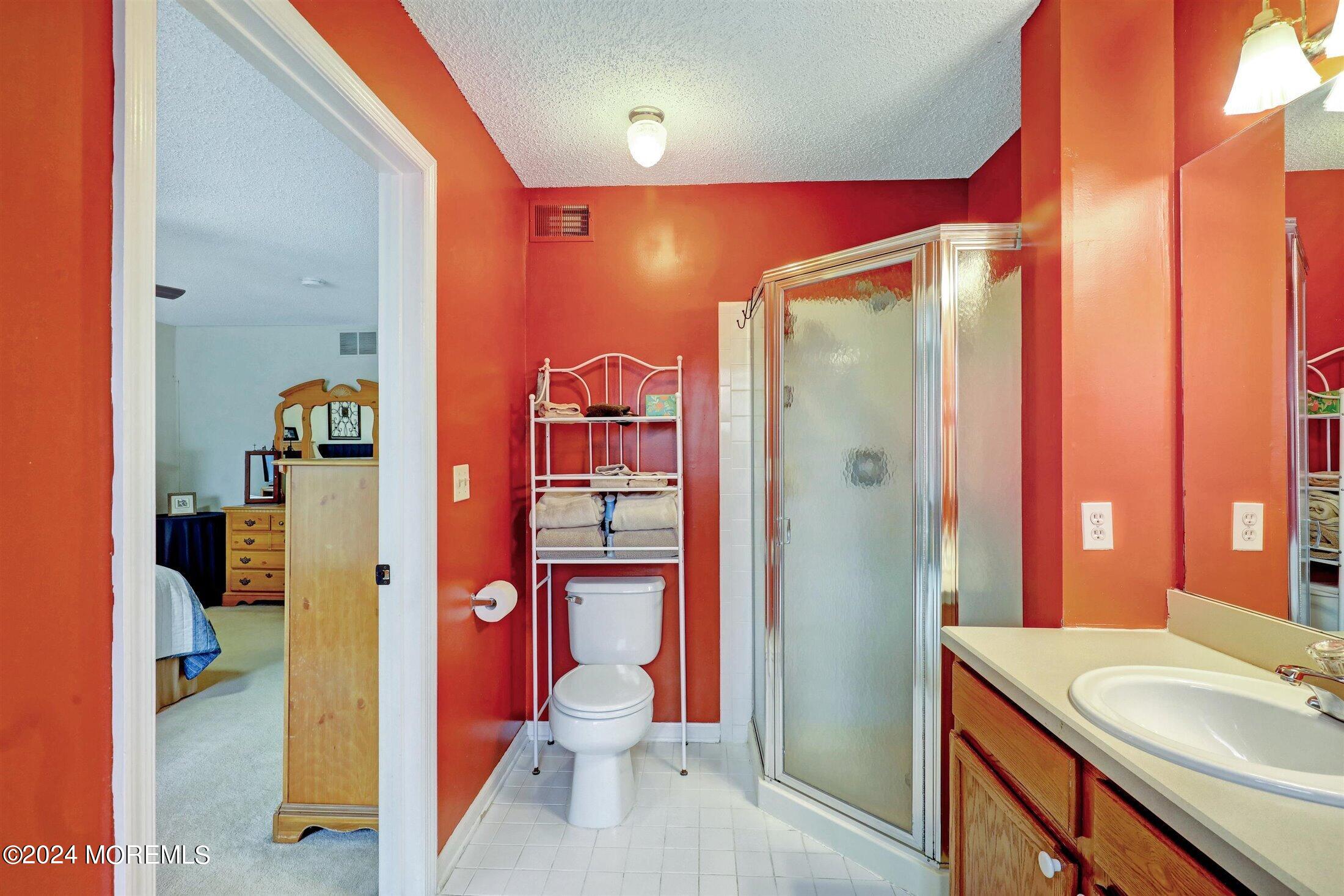 16 Capitol Reef Road Howell, NJ 07731 - Photo 21 of 32 Primary Bathroom