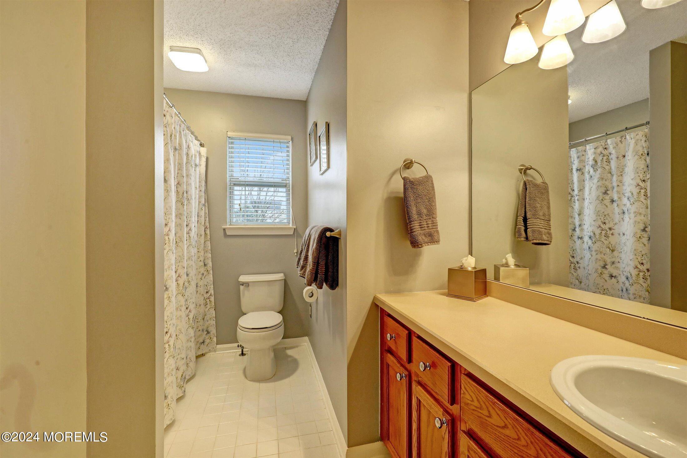 16 Capitol Reef Road Howell, NJ 07731 - Photo 23 of 32 32-Bathroom
