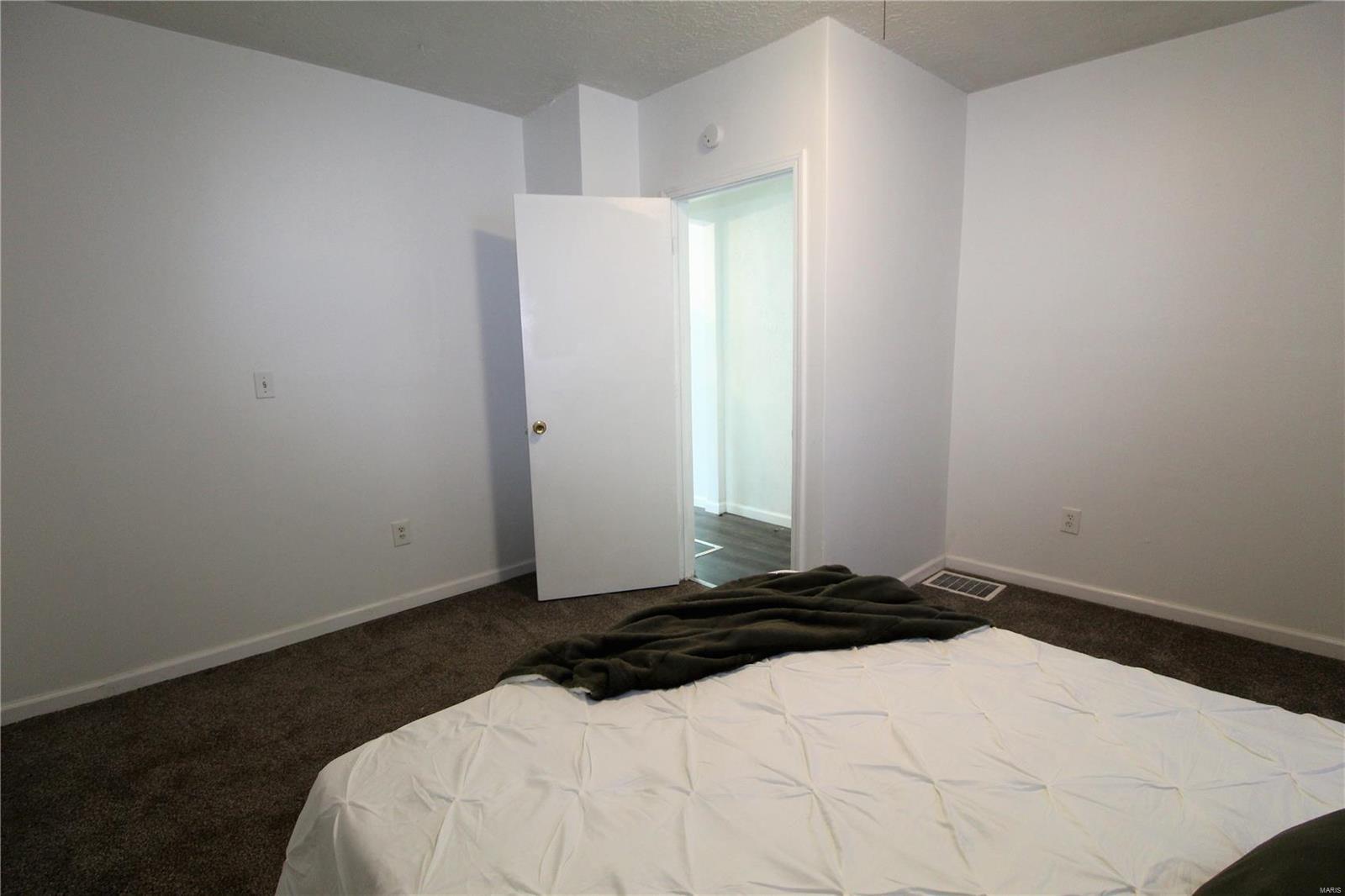 413 North Center Street Collinsville, IL 62234 - Photo 18 of 31