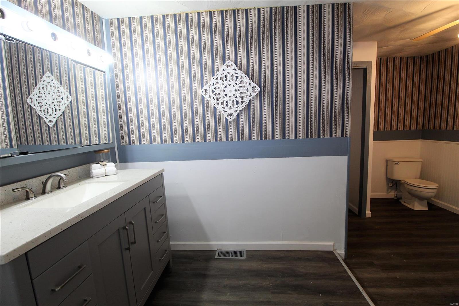 413 North Center Street Collinsville, IL 62234 - Photo 19 of 31