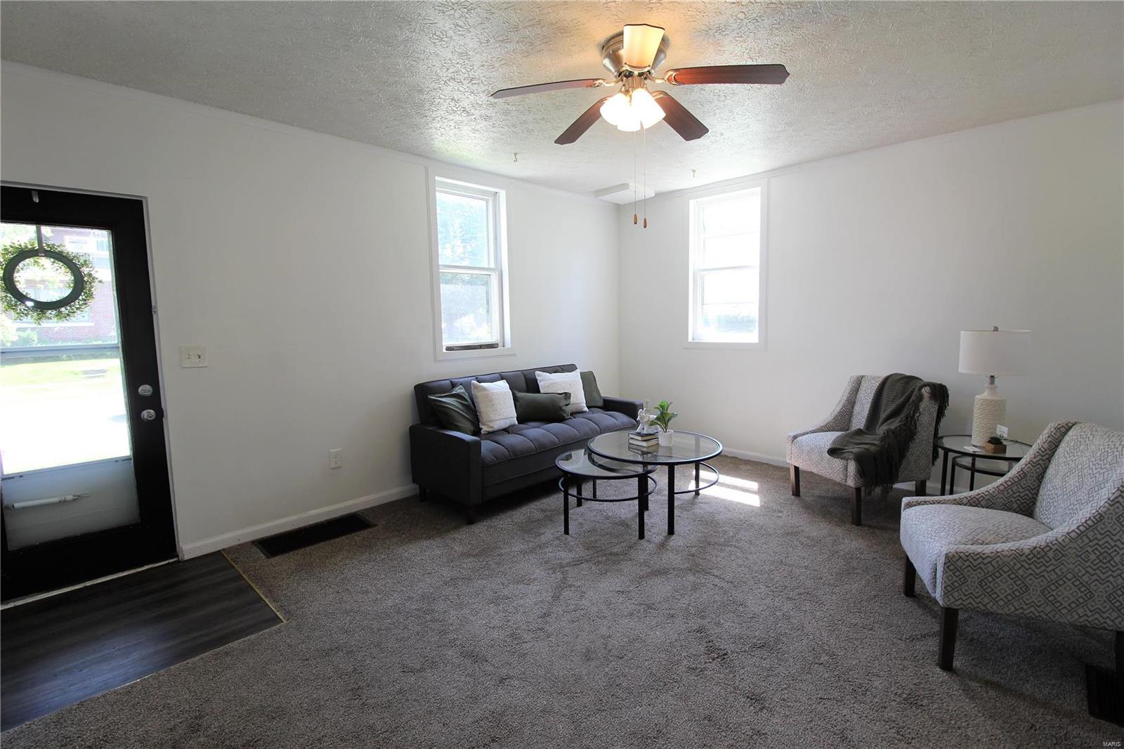 413 North Center Street Collinsville, IL 62234 - Photo 4 of 31