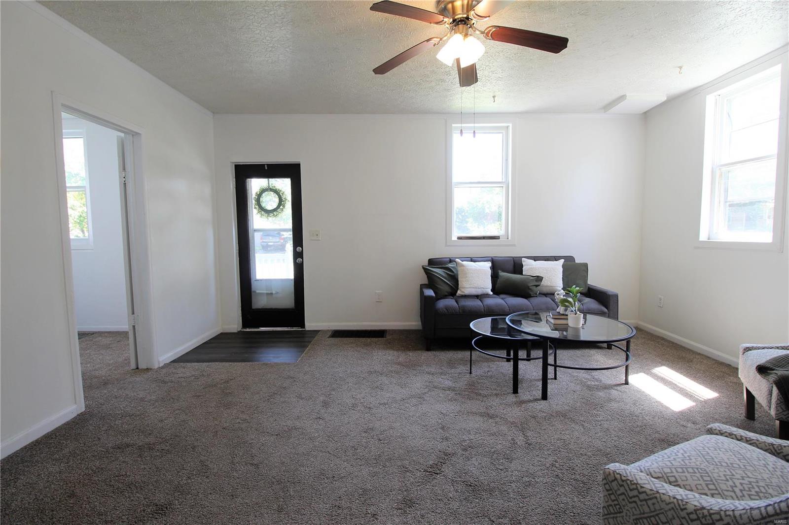 413 North Center Street Collinsville, IL 62234 - Photo 5 of 31