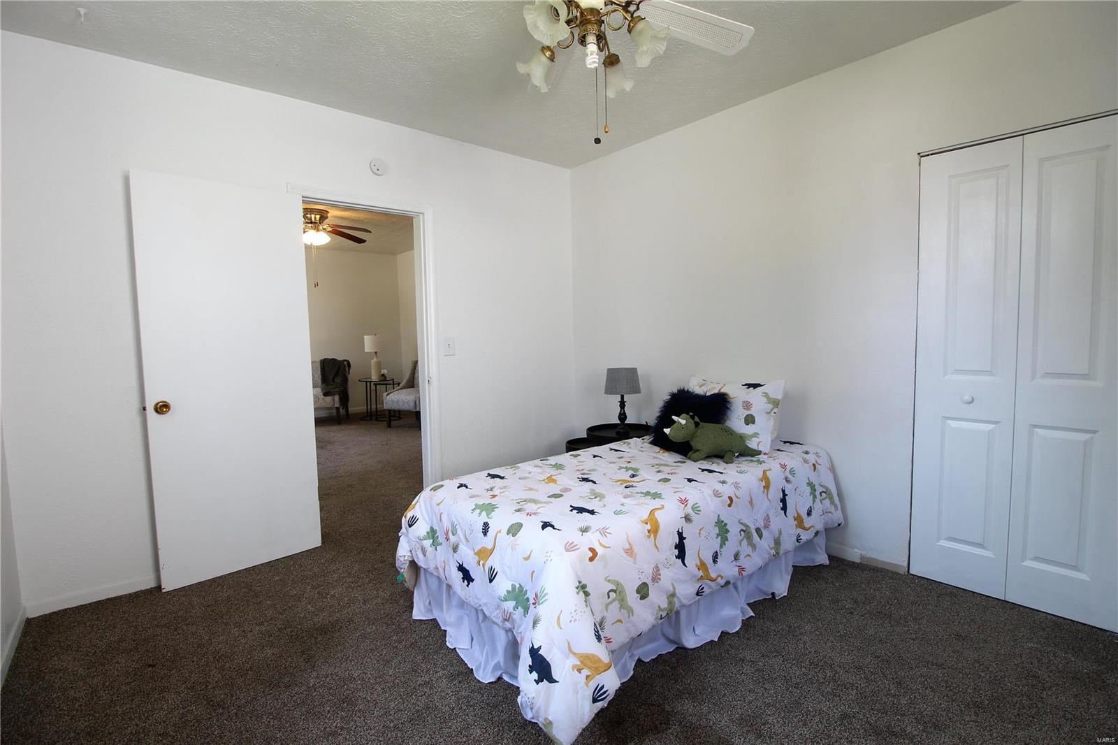 413 North Center Street Collinsville, IL 62234 - Photo 9 of 31