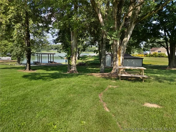 $459,000 | 4 Orchard Road, Loogootee, IN 47553
