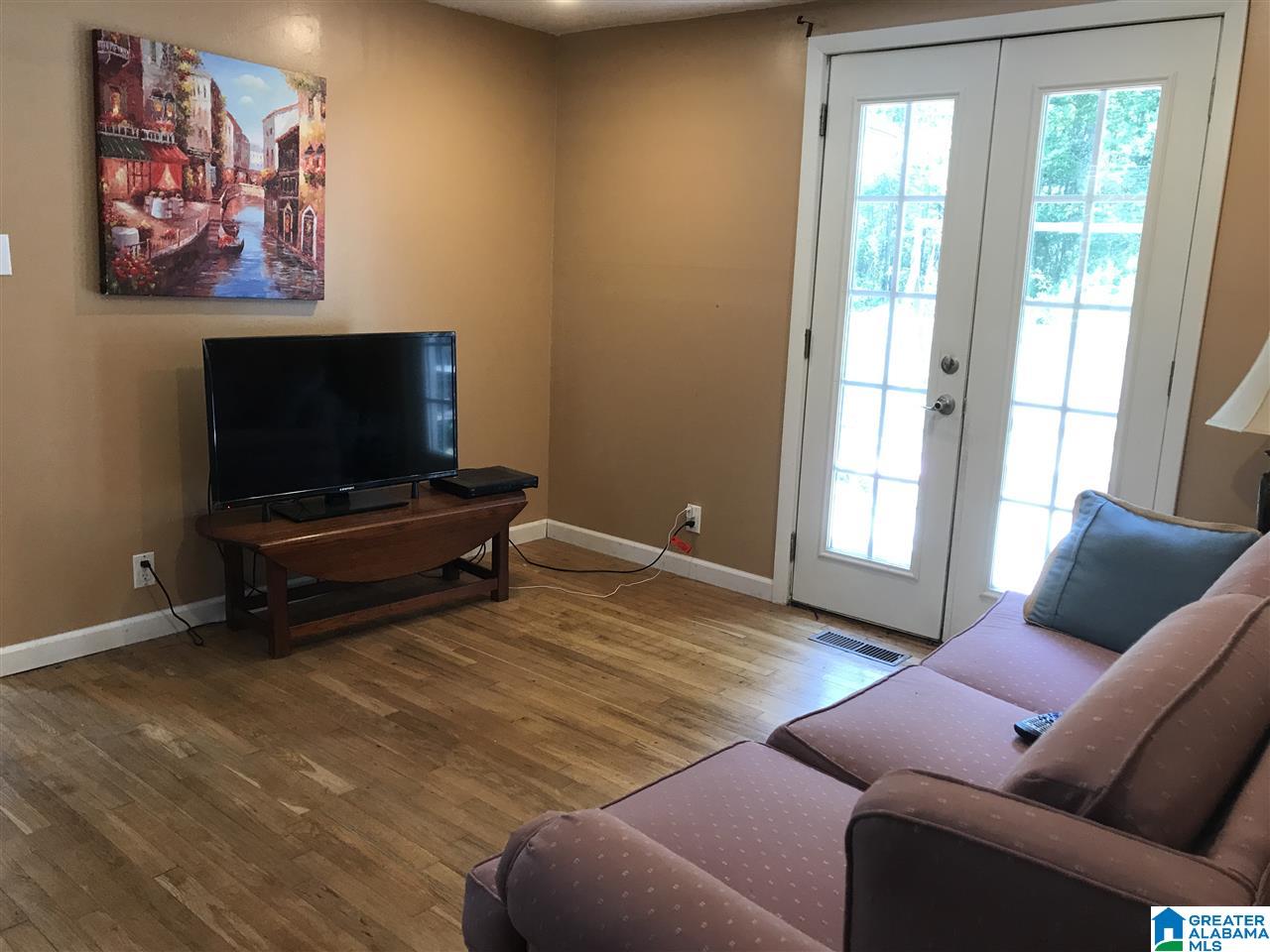 1759 Lakeshore Drive Oneonta, AL 35121 - Photo 4 of 15