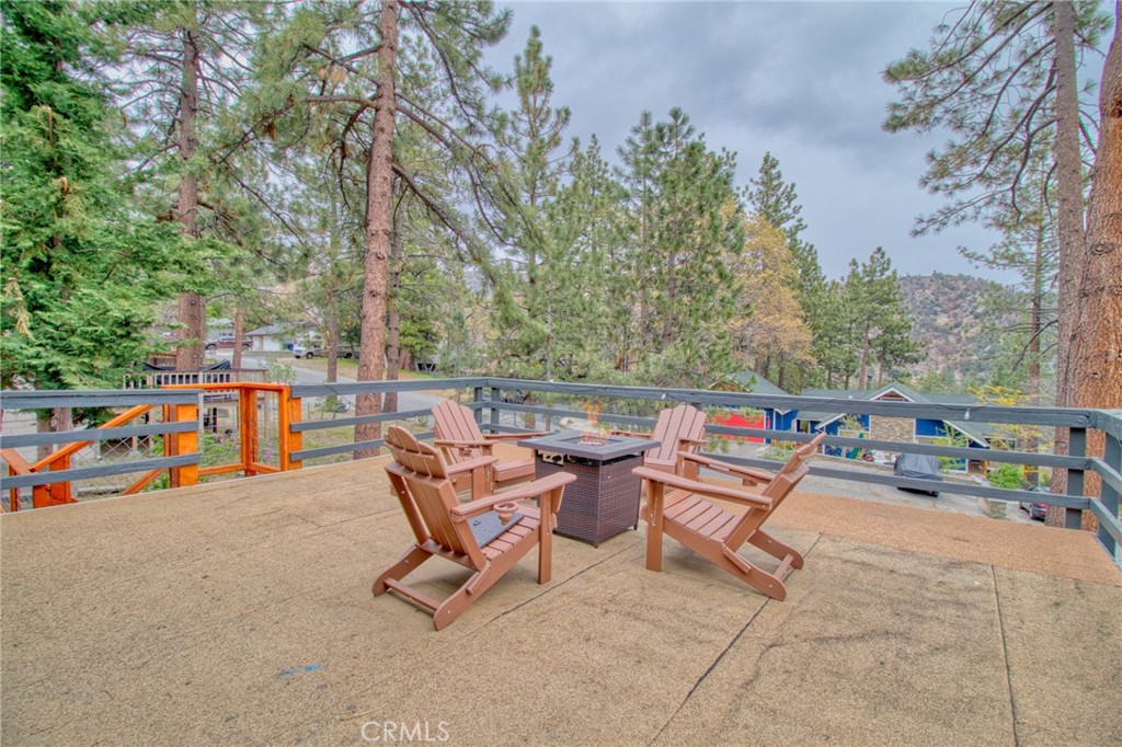 779 Oriole Road Wrightwood, CA 92397 - Photo 28 of 38 Upper Deck