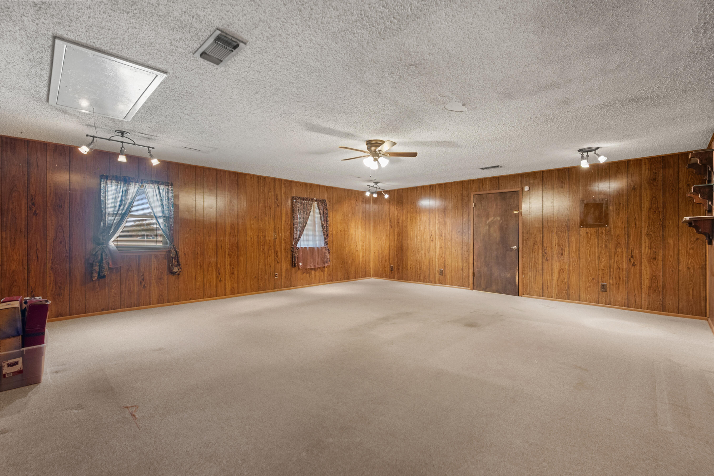 5440 48th Street Lubbock, TX 79414 - Photo 18 of 28 a view of an empty room