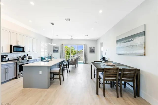 $25,000 | 596 111th Avenue North, Naples, FL 34108