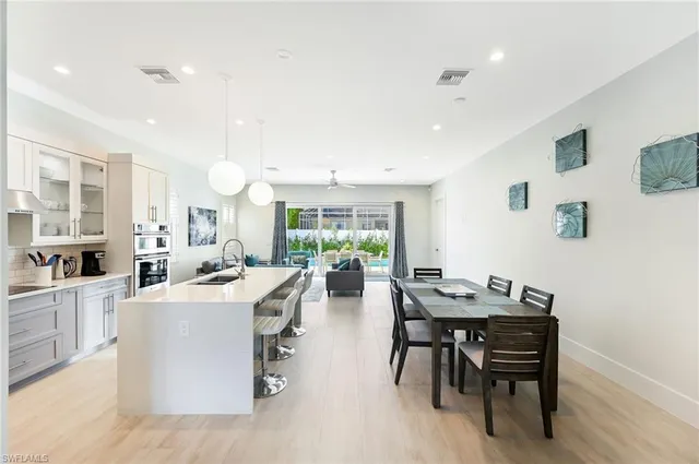 $25,000 | 596 111th Avenue North, Naples, FL 34108