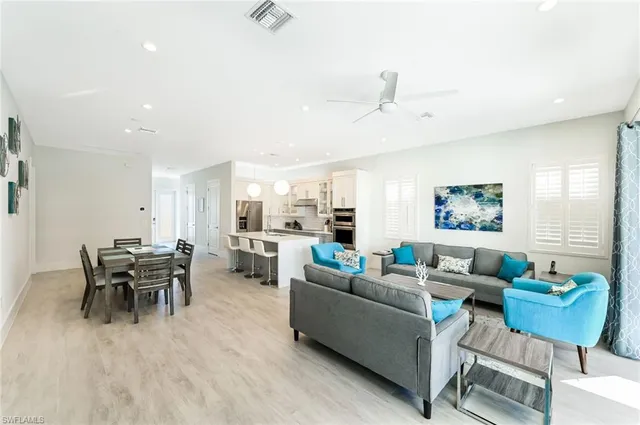 $25,000 | 596 111th Avenue North, Naples, FL 34108