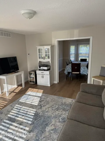 $4,000 | 90 Atlantis Avenue, Manahawkin, NJ 08050