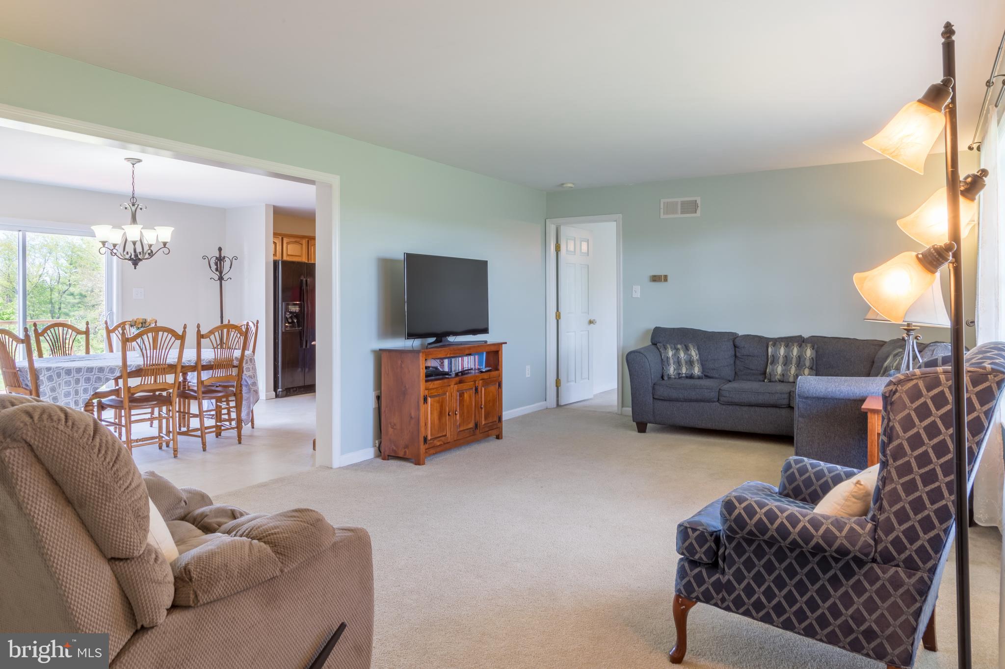2272 Old Washington Road Westminster, MD 21157 - Photo 12 of 48 Family Room