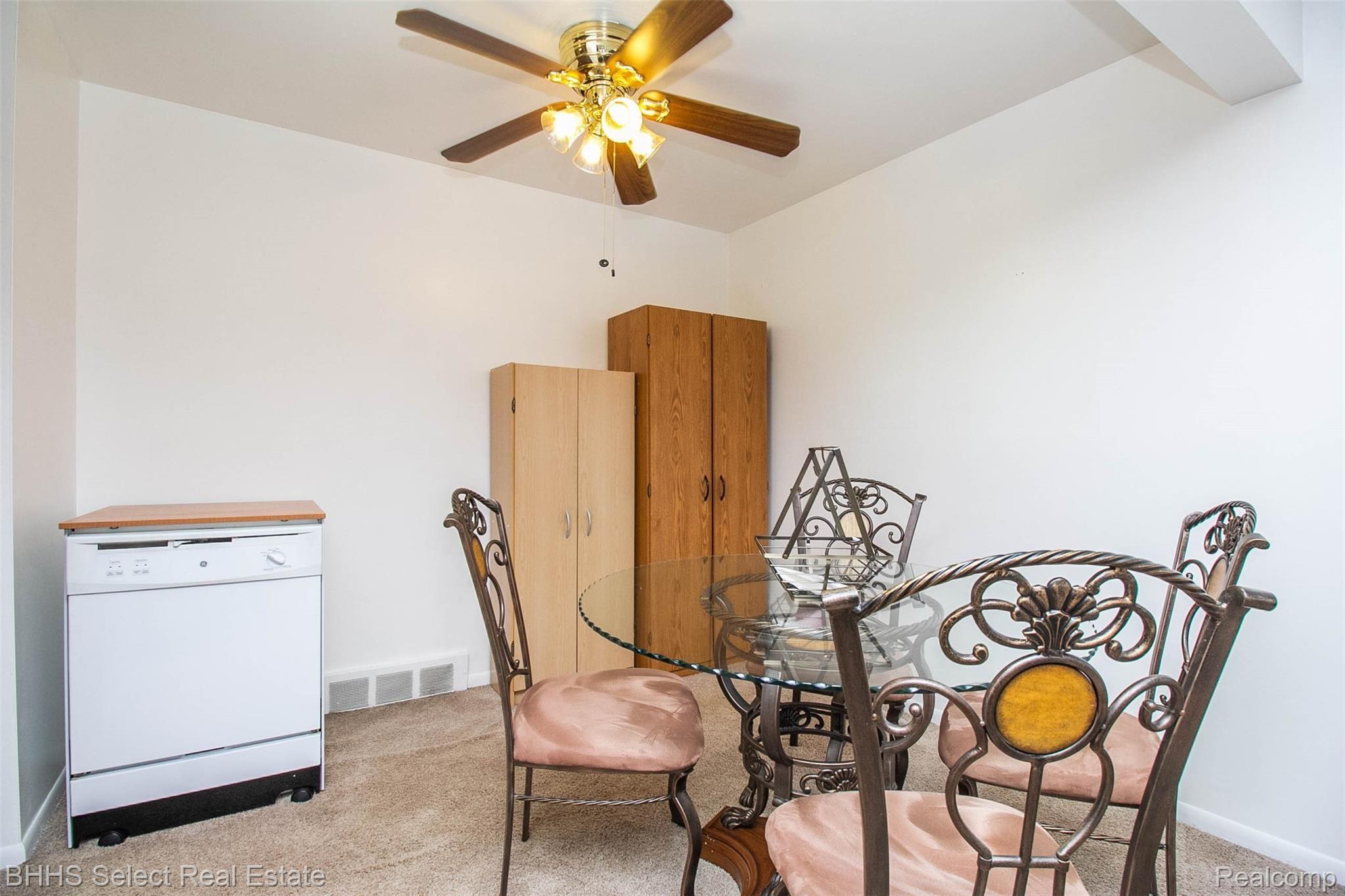 1199 South Sheldon Road, Unit 8 Plymouth, MI 48170 - Photo 9 of 18 8.jpg