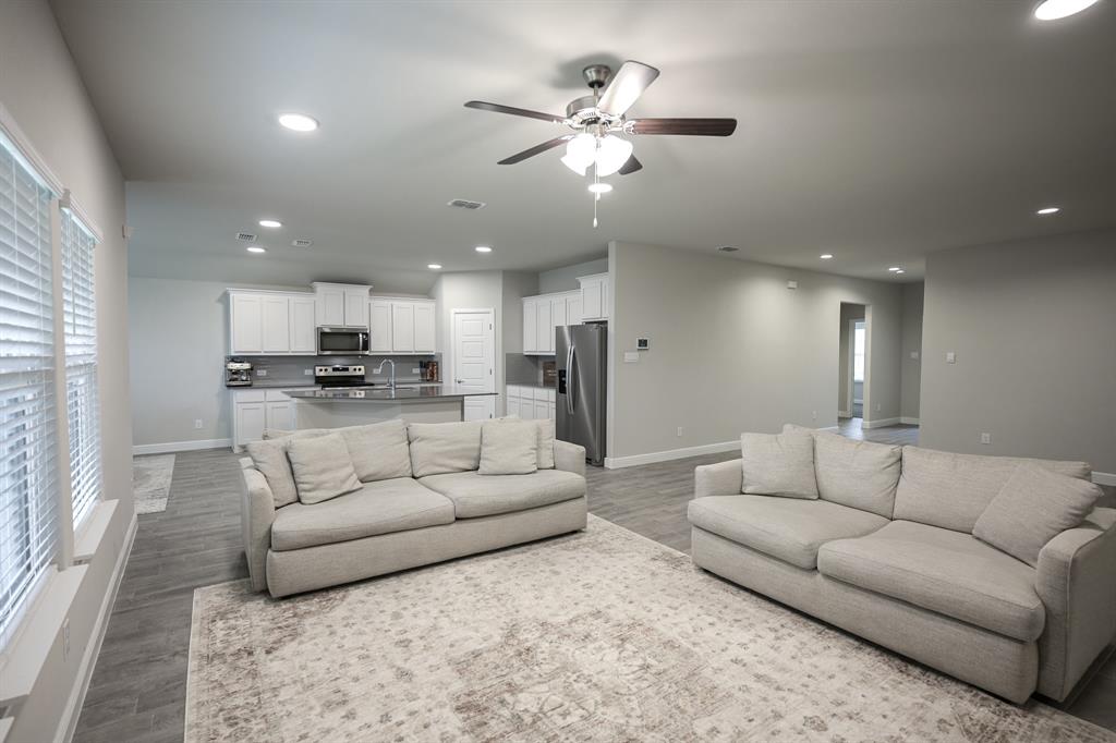 725 Golden Gate Pk Road Alvarado, TX 76009 - Photo 8 of 35