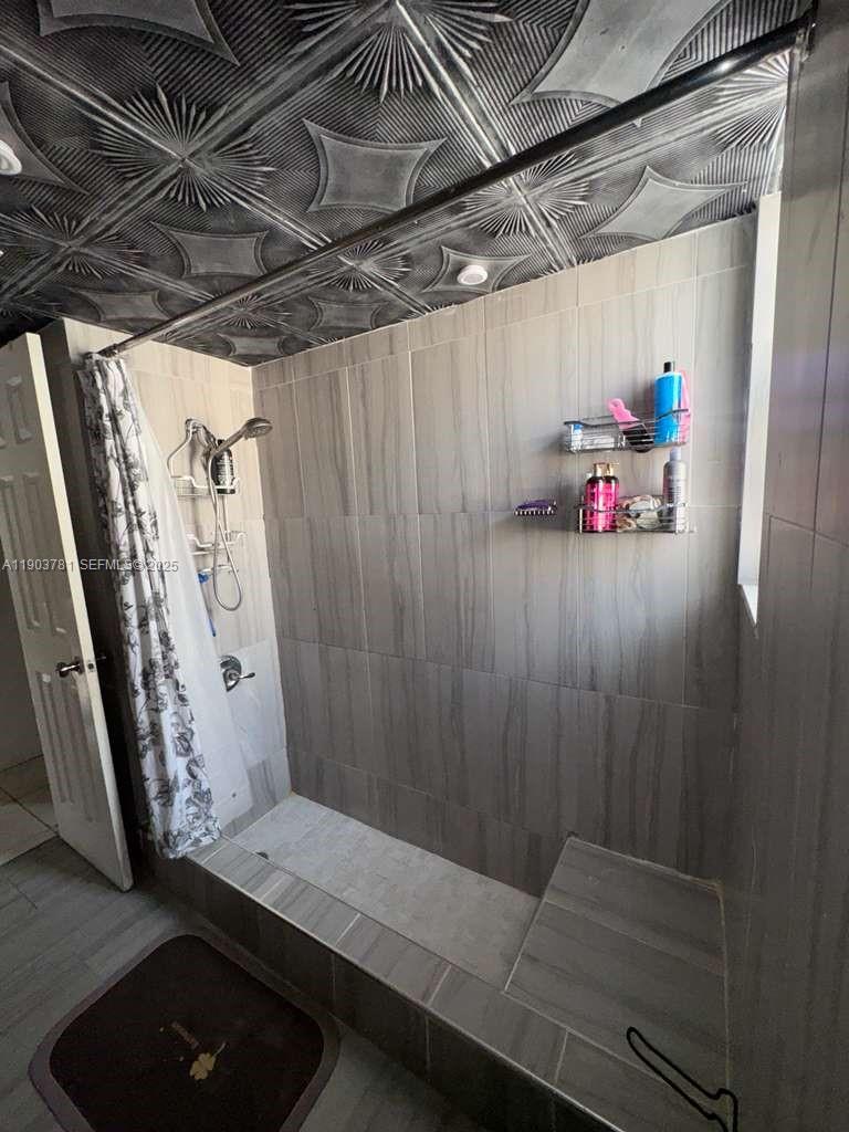 6391 Southwest 34th Street Miramar, FL 33023 - Photo 19 of 21 a room with toys