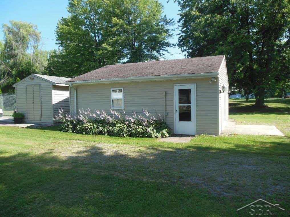 4200 North Fordney Road Hemlock, MI 48626 - Photo 30 of 38 Additional garage