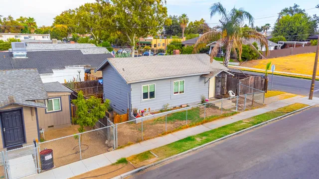 $214,999 | 408 North Orchard Street, Fresno, CA 93701