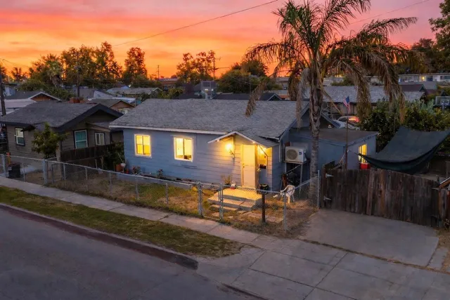 $214,999 | 408 North Orchard Street, Fresno, CA 93701