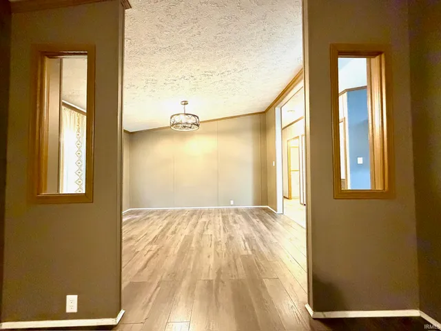 $169,900 | 308 West Brook Street, Mitchell, IN 47446