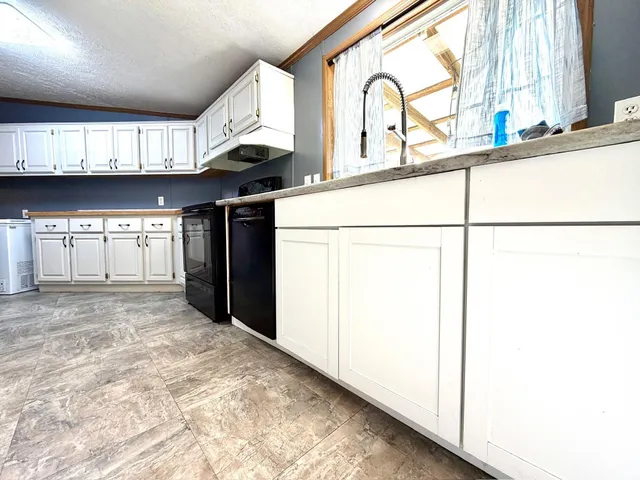 $169,900 | 308 West Brook Street, Mitchell, IN 47446