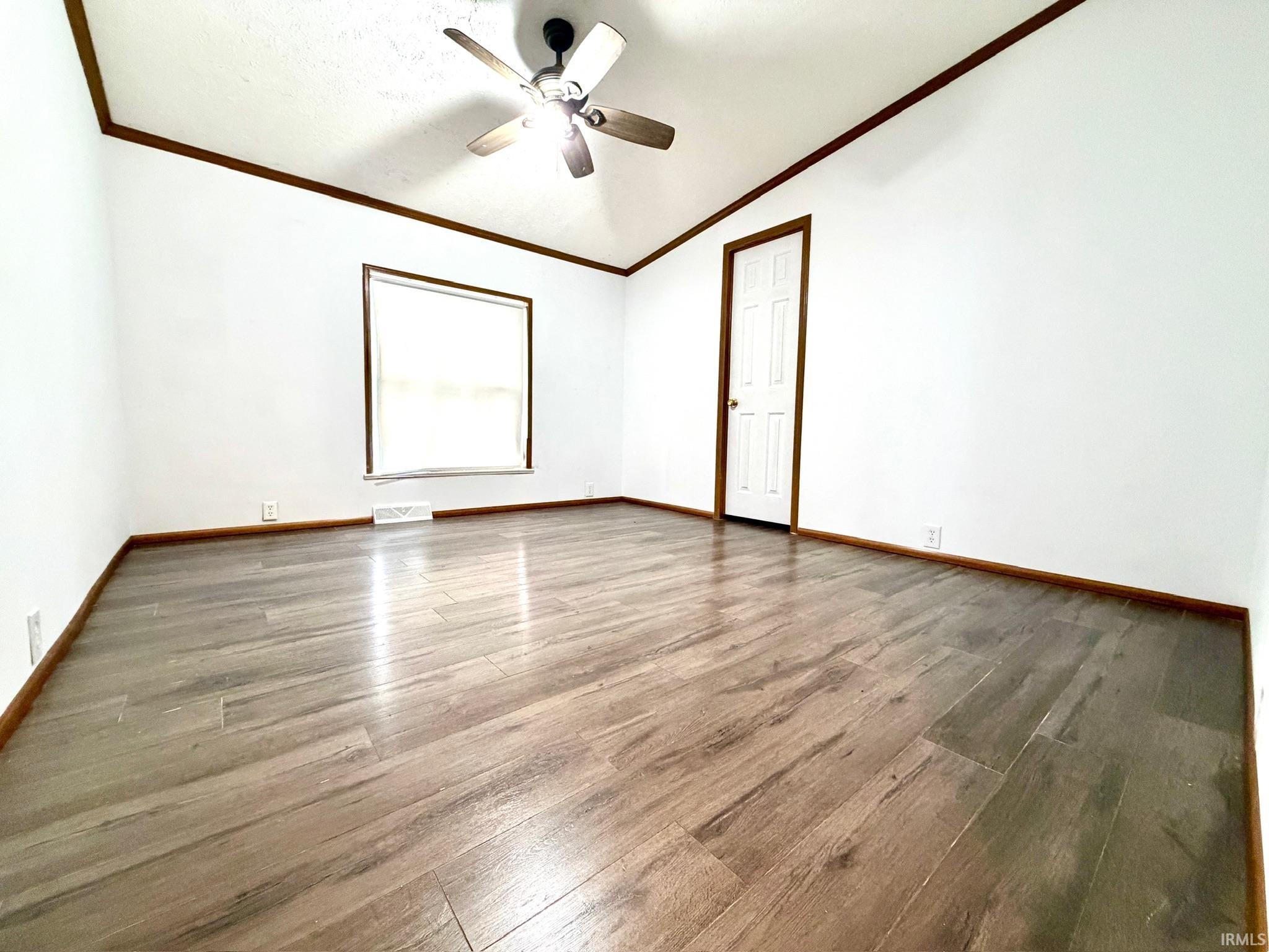 308 West Brook Street Mitchell, IN 47446 - Photo 23 of 36