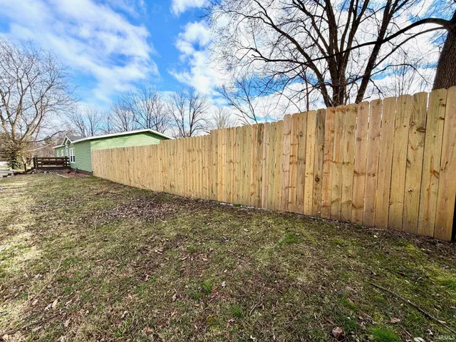 $169,900 | 308 West Brook Street, Mitchell, IN 47446