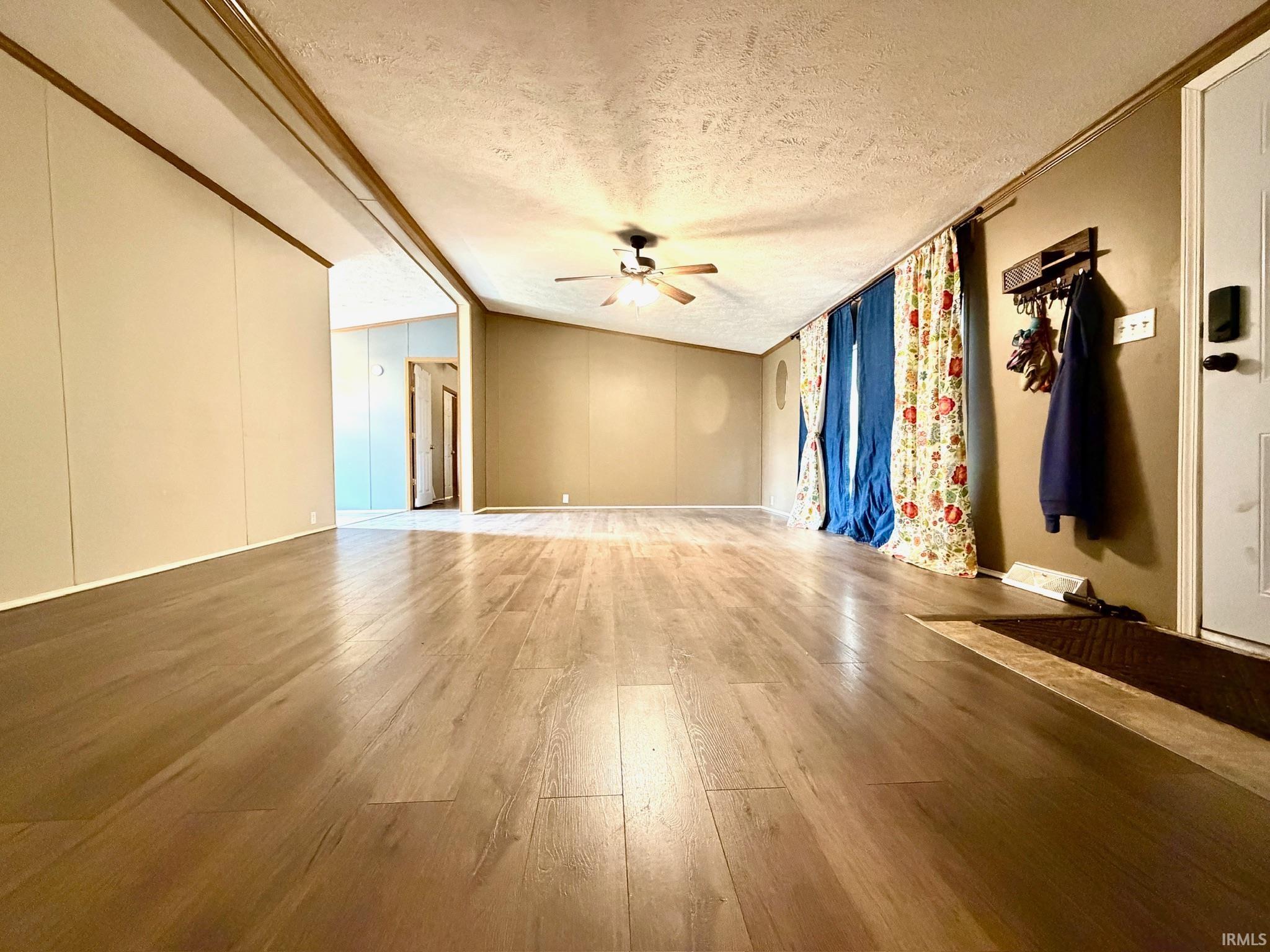 308 West Brook Street Mitchell, IN 47446 - Photo 8 of 36