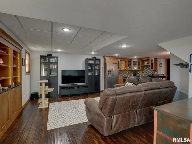 $480,000 | 5128 Lookout Ridge Road, Quincy, IL 62305