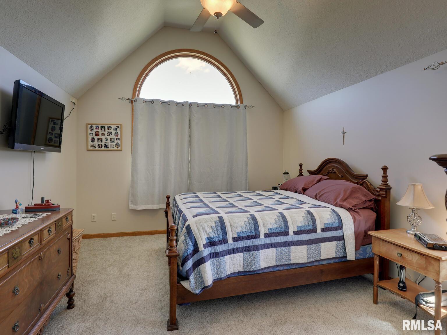 5128 Lookout Ridge Road Quincy, IL 62305 - Photo 13 of 42 Gallery Image 13
