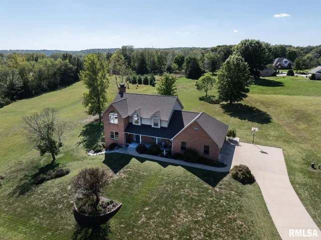 $480,000 | 5128 Lookout Ridge Road, Quincy, IL 62305