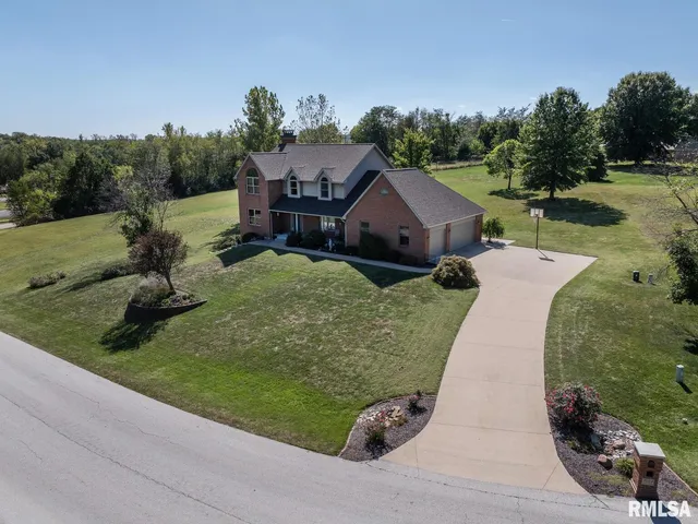 $480,000 | 5128 Lookout Ridge Road, Quincy, IL 62305
