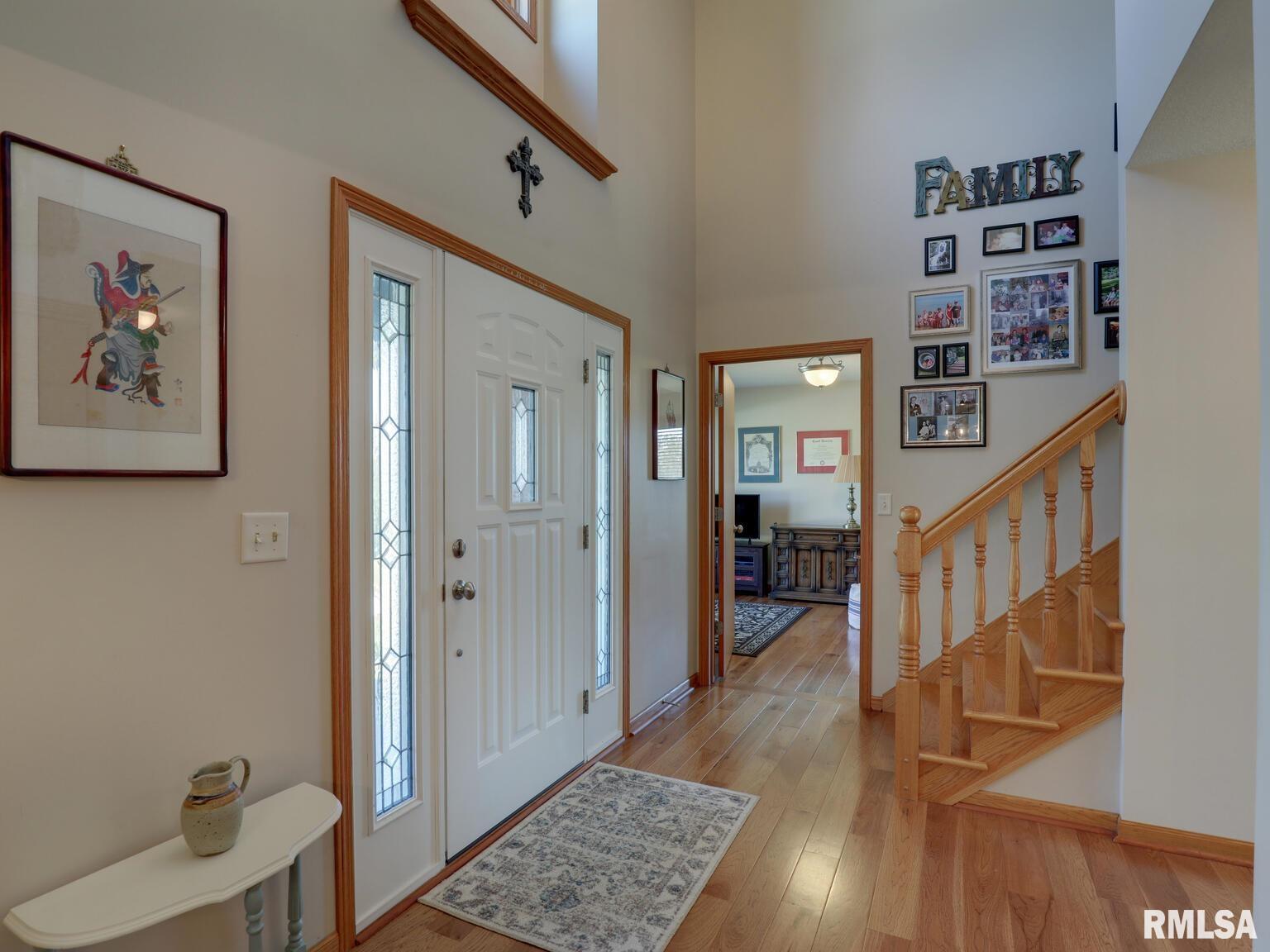 5128 Lookout Ridge Road Quincy, IL 62305 - Photo 3 of 42 Gallery Image 3