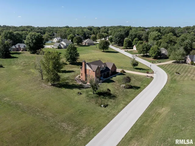 $480,000 | 5128 Lookout Ridge Road, Quincy, IL 62305