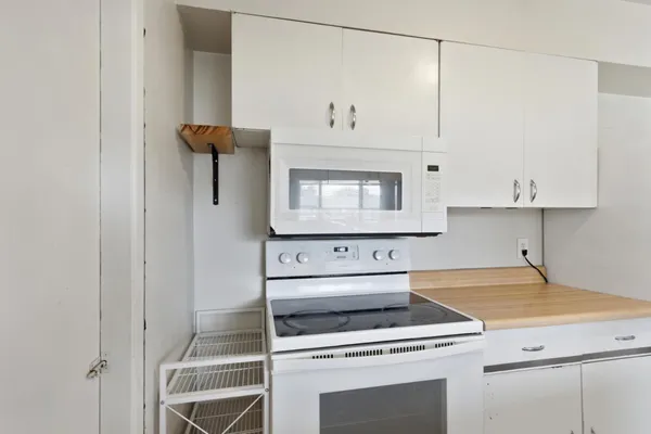 $335,000 | 3412 Humboldt Way, Sacramento, CA 95864