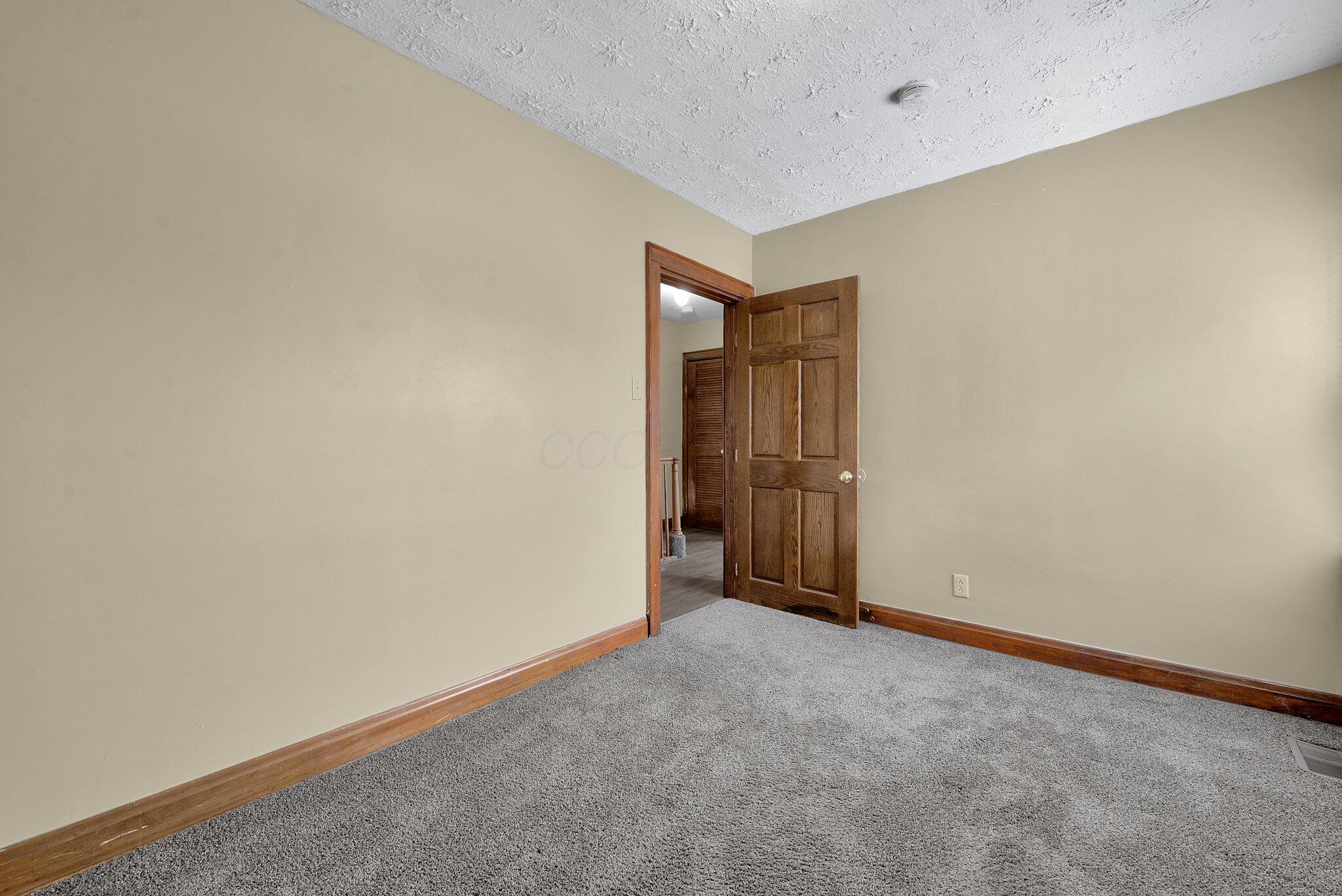 898-900 Berkeley Road Columbus, OH 43206 - Photo 41 of 55 41-web-or-mls-898-berkeley-rd